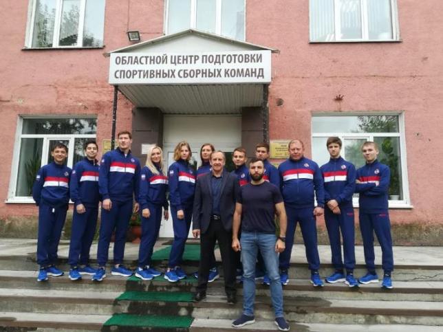 Спортивные костюмы для сборной команды